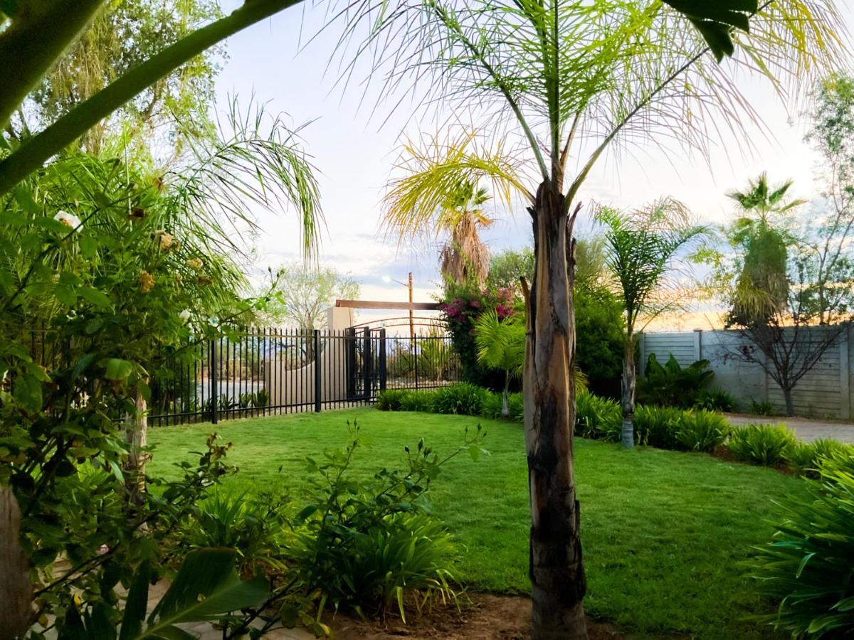 Oppi Draai Guesthouse Oudtshoorn Exteriér fotografie