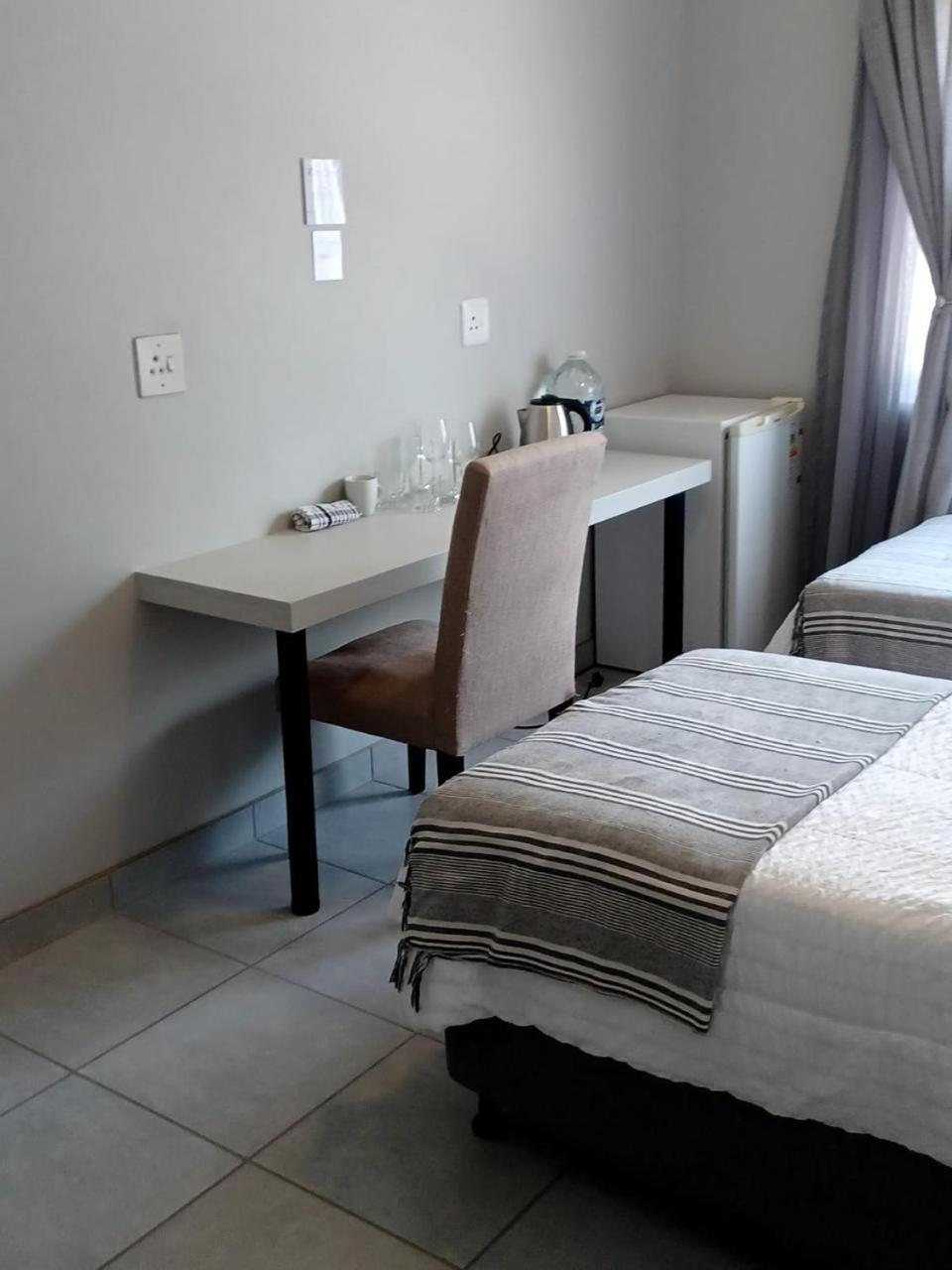 Oppi Draai Guesthouse Oudtshoorn Exteriér fotografie