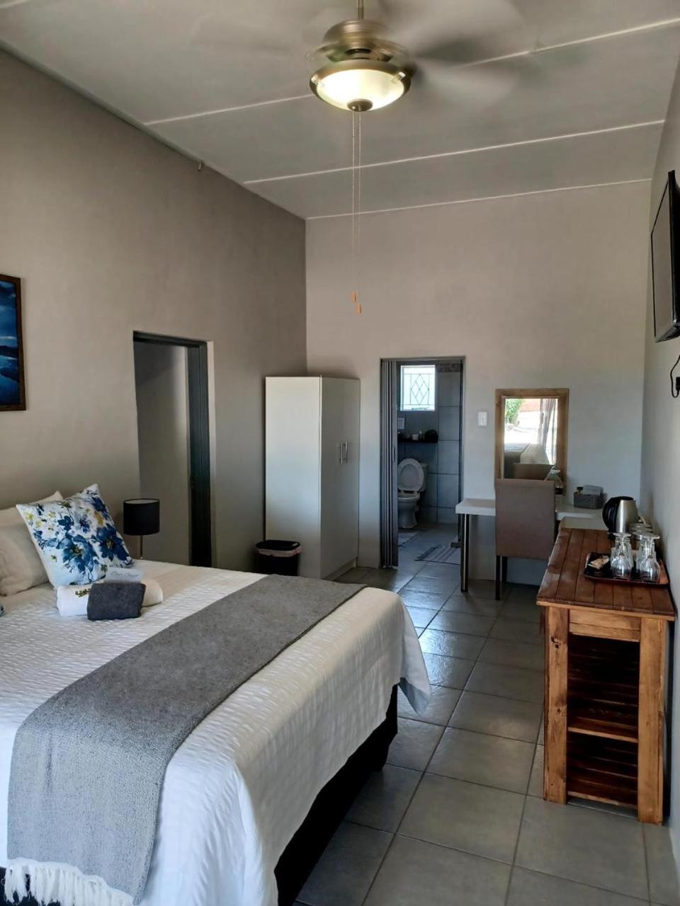 Oppi Draai Guesthouse Oudtshoorn Exteriér fotografie